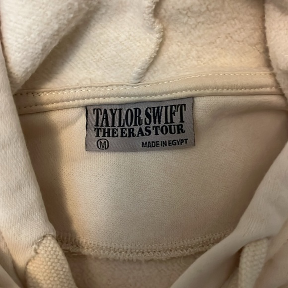 TAYLOR SWIFT | THE ERAS TOUR II BEIGE HOODIE - Picture 5 of 5